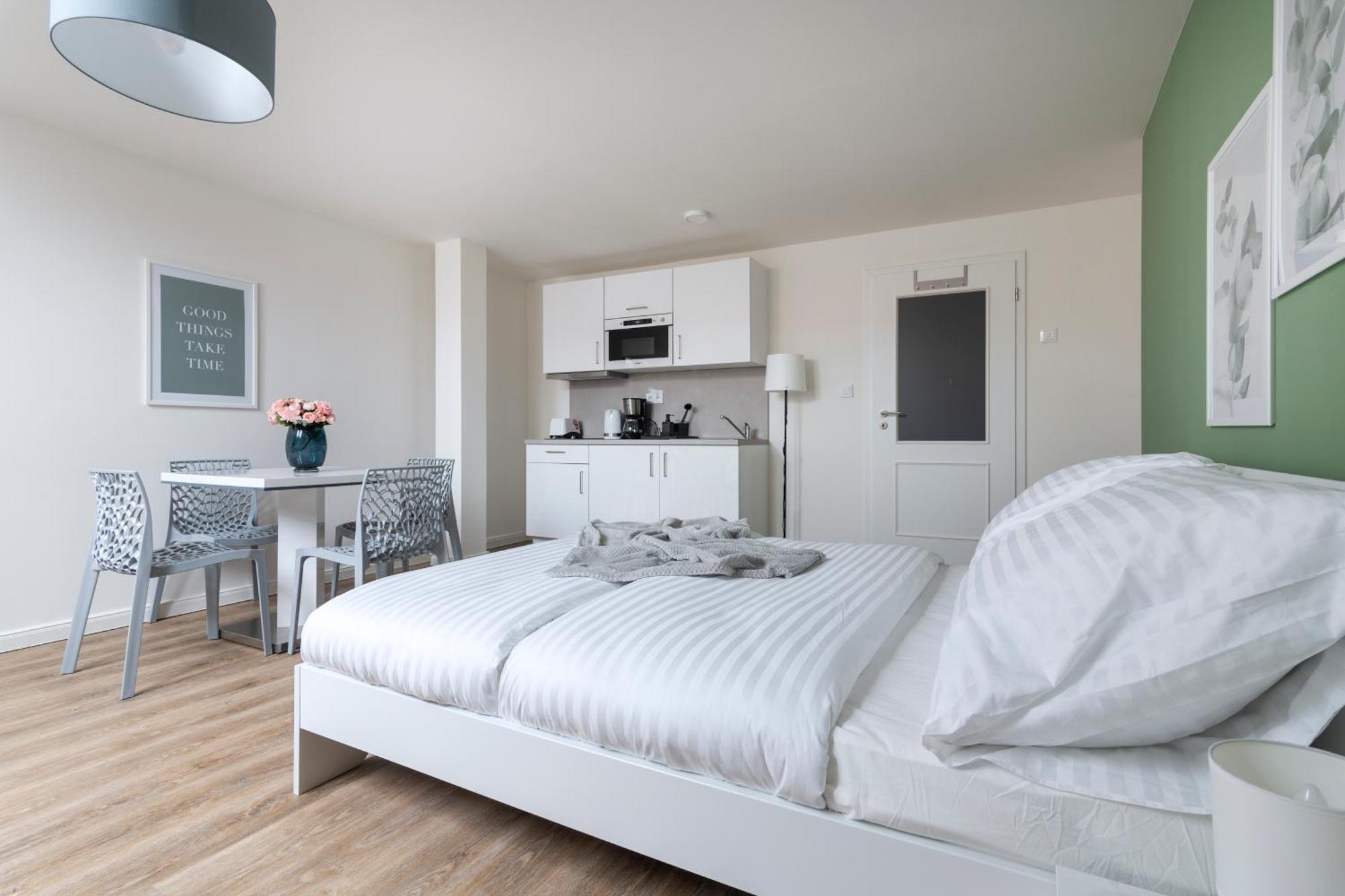 Central Haven Apartments Praga Zewnętrze zdjęcie